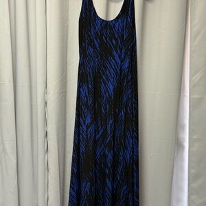Elegant Blue and Black Patterned Dress